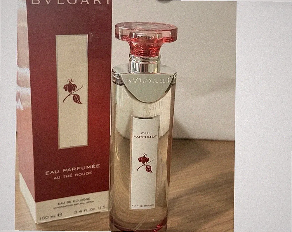 Bvlgari Eau Perfumee bottle.